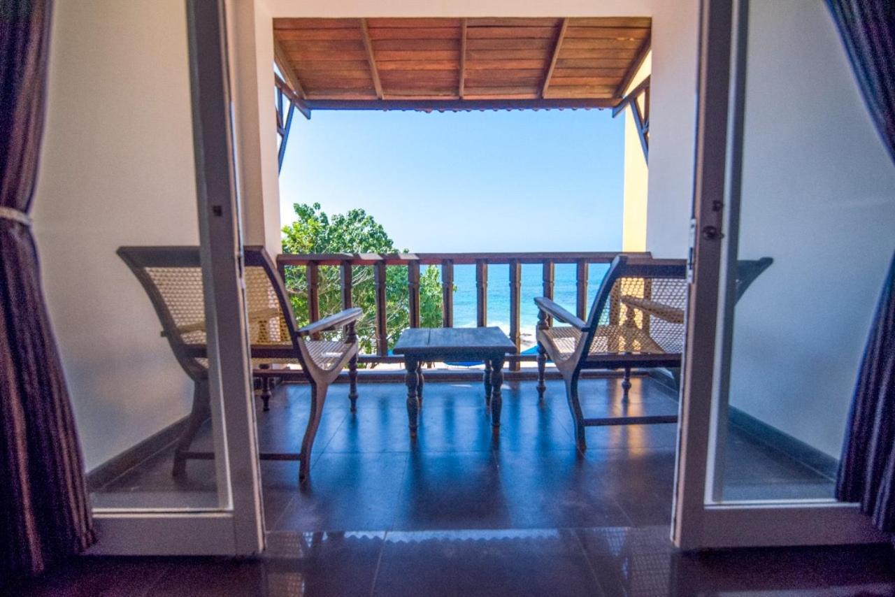 Amanda Beach Villas Unawatuna Bagian luar foto